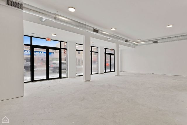 4414 N Kedzie Avenue, Chicago, IL 60625