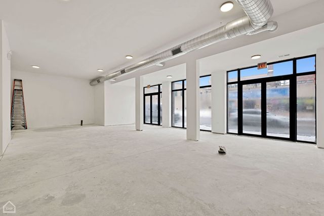 4414 N Kedzie Avenue, Chicago, IL 60625