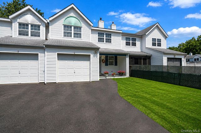 26 Beech Street, Central Islip, NY 11722