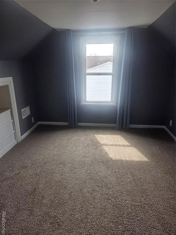 29281 Mcdonald Street, Roseville, MI 48066