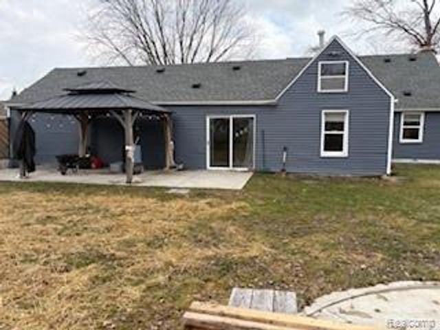 29281 Mcdonald Street, Roseville, MI 48066