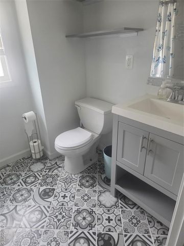 29281 Mcdonald Street, Roseville, MI 48066