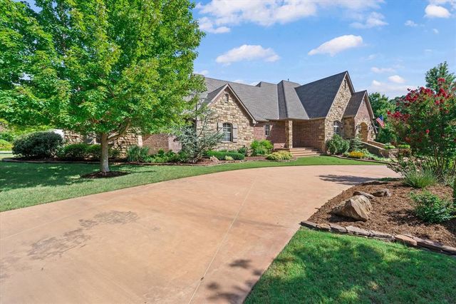 6508 Hackberry Trail, Edmond, OK 73034