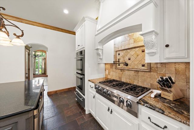 6508 Hackberry Trail, Edmond, OK 73034