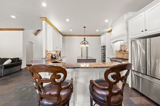 6508 Hackberry Trail, Edmond, OK 73034