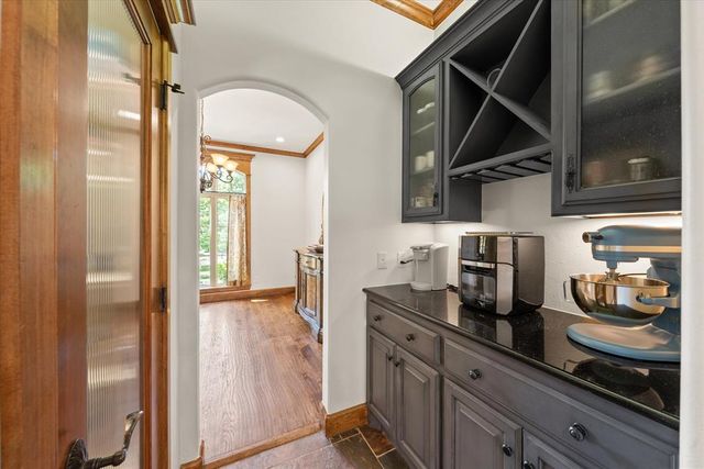 6508 Hackberry Trail, Edmond, OK 73034