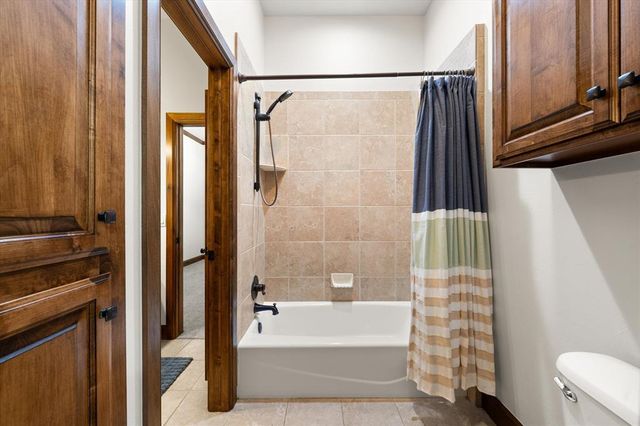 6508 Hackberry Trail, Edmond, OK 73034