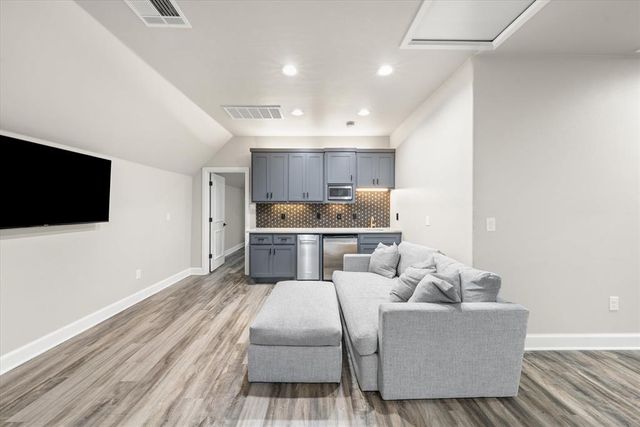6508 Hackberry Trail, Edmond, OK 73034