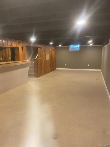 24794 Greenbrier Avenue, Eastpointe, MI 48021