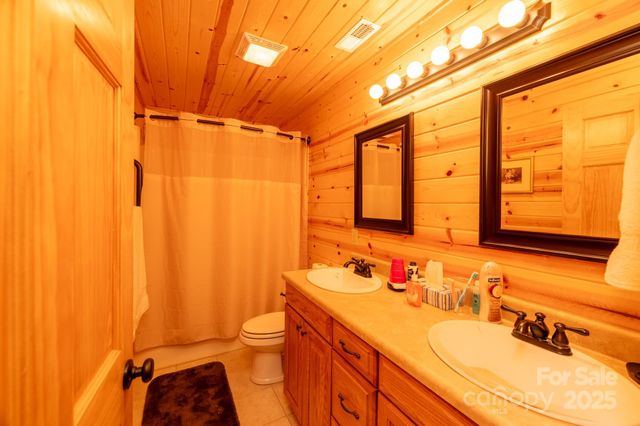 160 Capote Court, Boone, NC 28607