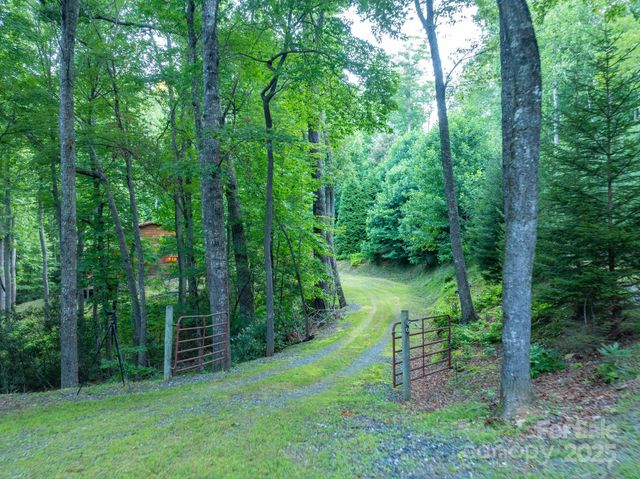 160 Capote Court, Boone, NC 28607