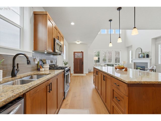 29184 Sw COSTA Cir E, Wilsonville, OR 97070