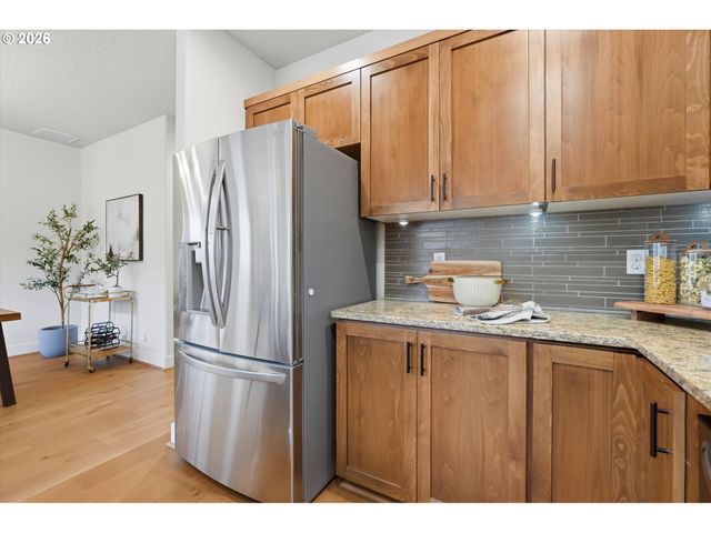 29184 Sw COSTA Cir E, Wilsonville, OR 97070