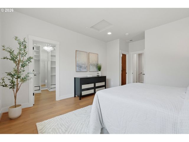 29184 Sw COSTA Cir E, Wilsonville, OR 97070