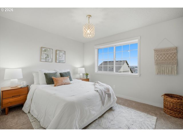 29184 Sw COSTA Cir E, Wilsonville, OR 97070