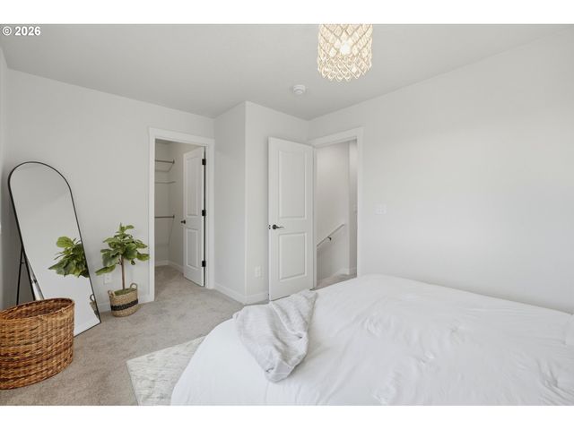 29184 Sw COSTA Cir E, Wilsonville, OR 97070