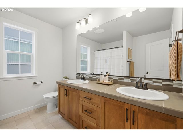 29184 Sw COSTA Cir E, Wilsonville, OR 97070