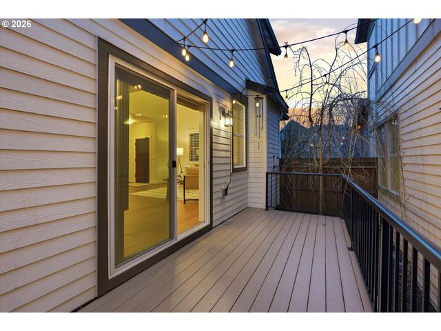 29184 Sw COSTA Cir E, Wilsonville, OR 97070