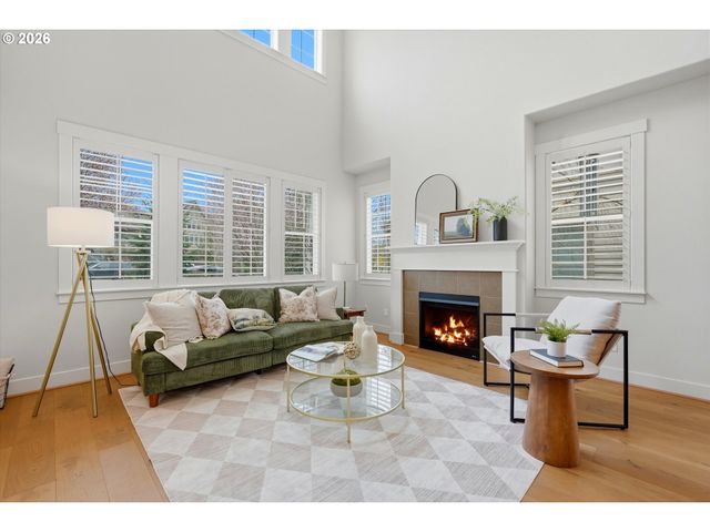 29184 Sw COSTA Cir E, Wilsonville, OR 97070