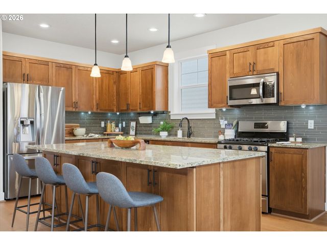 29184 Sw COSTA Cir E, Wilsonville, OR 97070