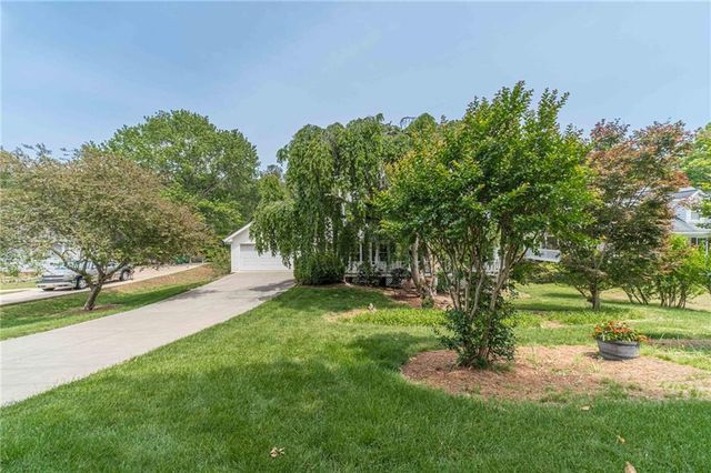 4285 Bending River Trail SW, Lilburn, GA 30047