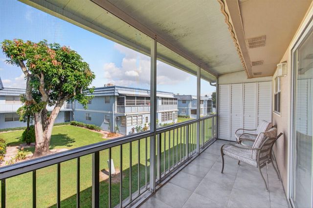 332 Brittany G, Delray Beach, FL 33446