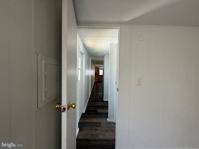14 HILLTOP AVE, Akron, PA 17501