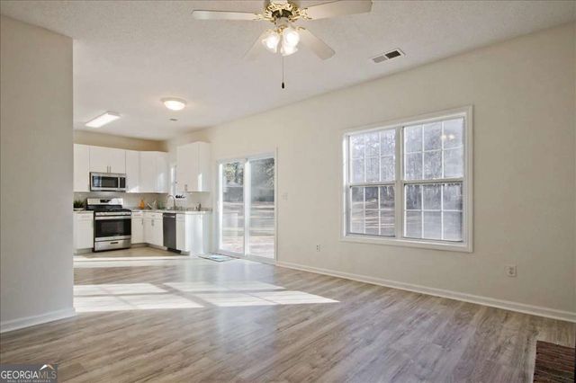 1325 Greenwood Acres Drive, Cumming, GA 30040