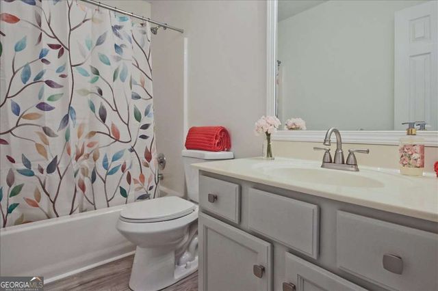 1325 Greenwood Acres Drive, Cumming, GA 30040