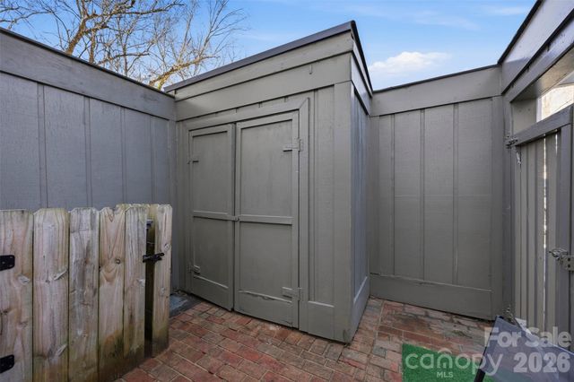 3617 Maple Glen Lane, Charlotte, NC 28226