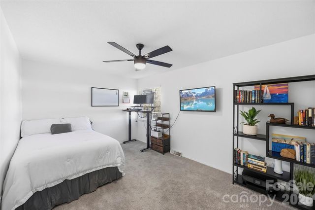 3617 Maple Glen Lane, Charlotte, NC 28226