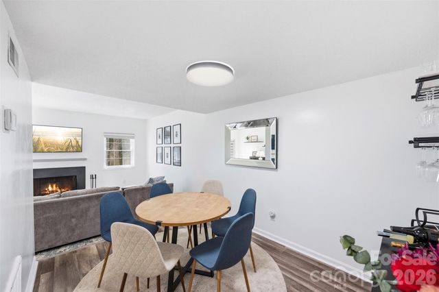 3617 Maple Glen Lane, Charlotte, NC 28226