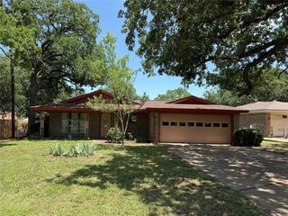 2905 SE 6th Street, Mineral Wells, TX 76067