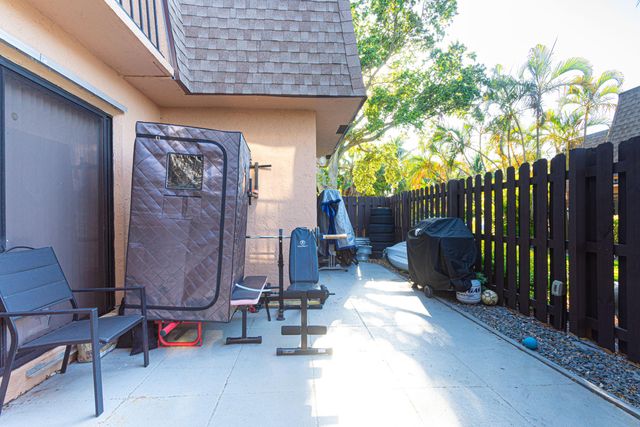 4702 Waterview Circle, Palm Springs, FL 33461