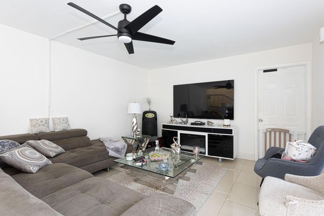 4702 Waterview Circle, Palm Springs, FL 33461