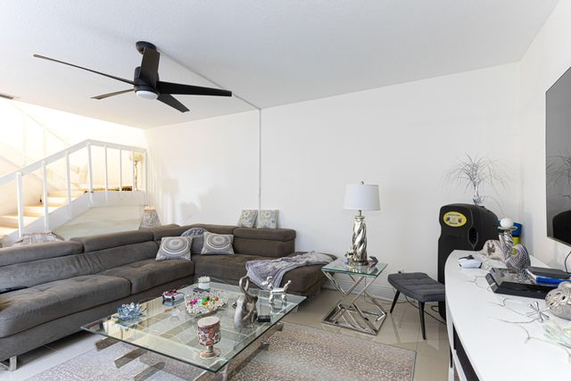 4702 Waterview Circle, Palm Springs, FL 33461