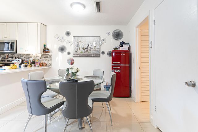 4702 Waterview Circle, Palm Springs, FL 33461