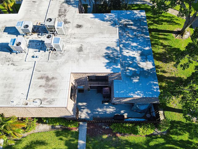 4702 Waterview Circle, Palm Springs, FL 33461