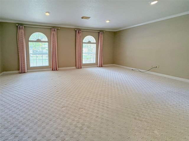 217 Larkspur Street, Lake Jackson, TX 77566