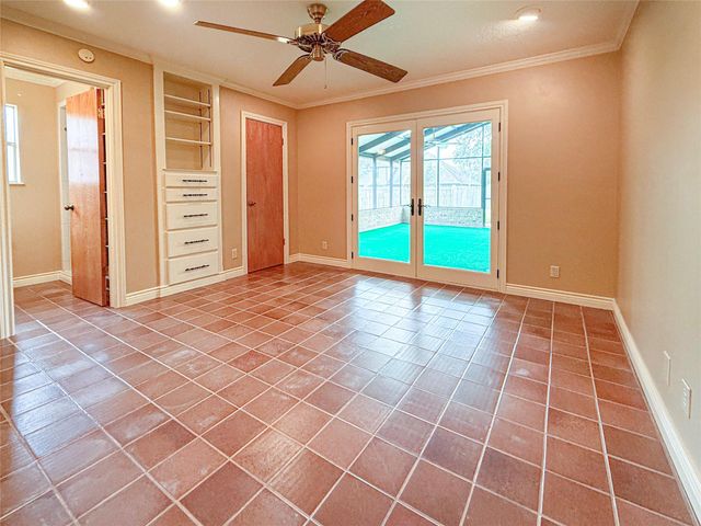 217 Larkspur Street, Lake Jackson, TX 77566