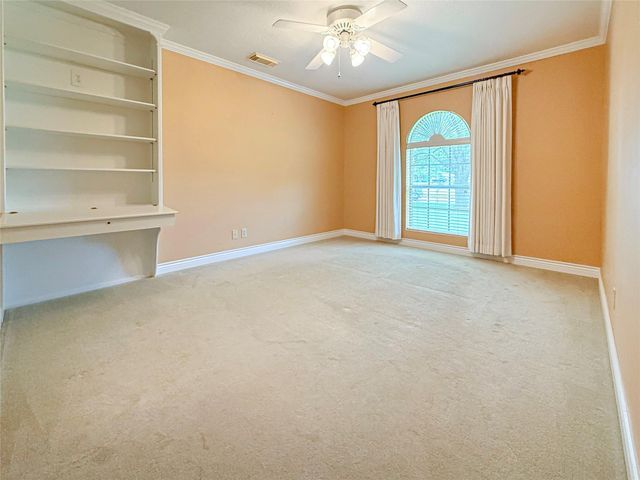 217 Larkspur Street, Lake Jackson, TX 77566