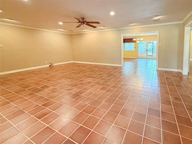 217 Larkspur Street, Lake Jackson, TX 77566