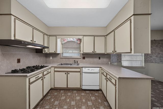9003 Rock Cliff Rd, San Antonio, TX 78230