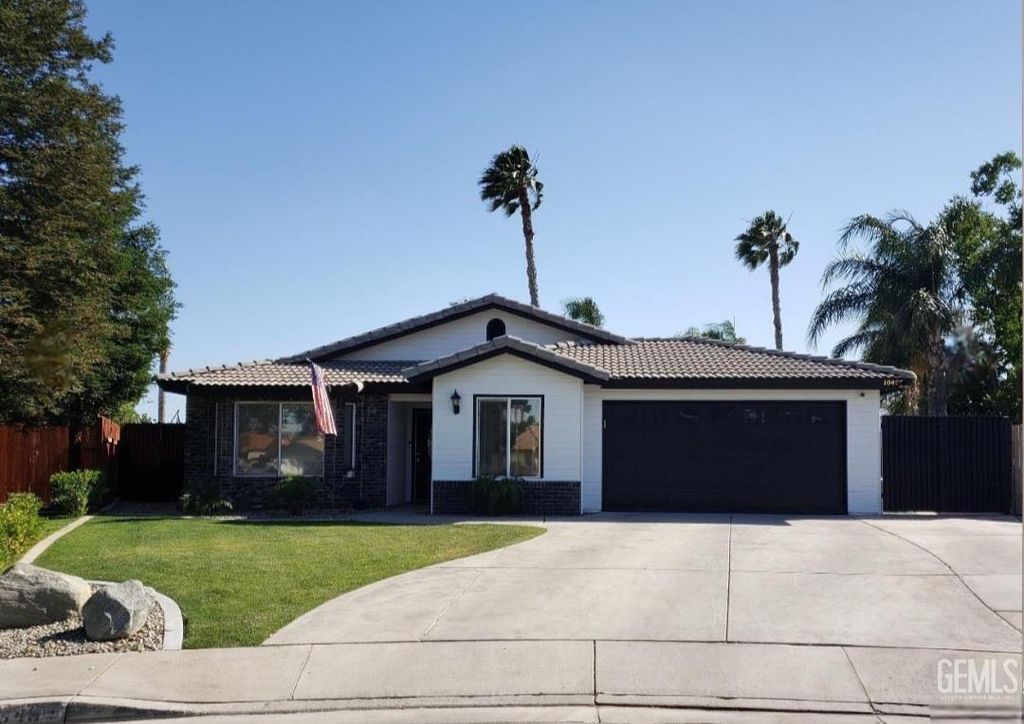 10409 Atakapa Avenue, Bakersfield, CA 93312