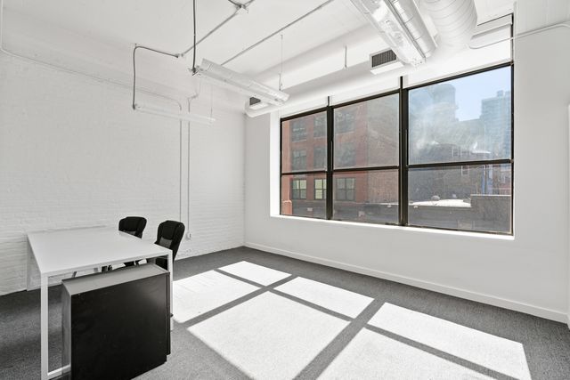 222 W Ontario Street 200, Chicago, IL 60654