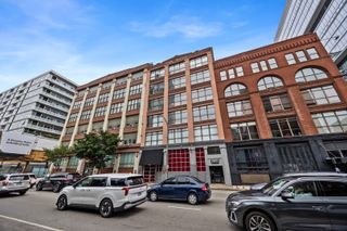222 W Ontario Street 200, Chicago, IL 60654