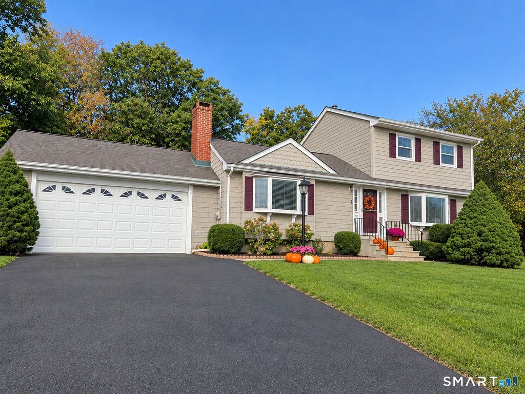 94 Ascolese Road, Trumbull, CT 06611