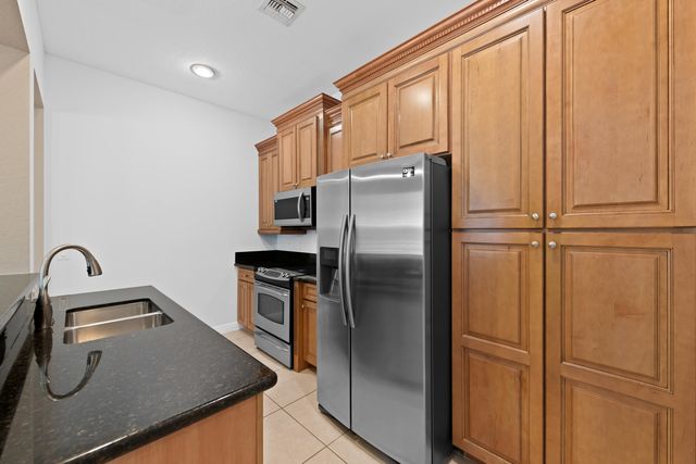 870 NW 83RD Lane, Boca Raton, FL 33487