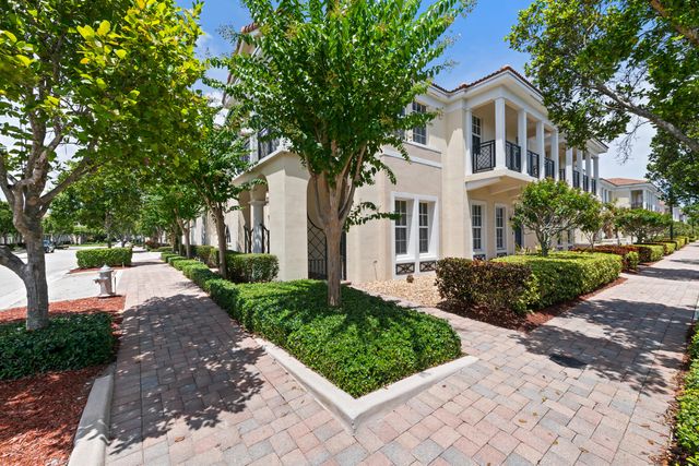 870 NW 83RD Lane, Boca Raton, FL 33487