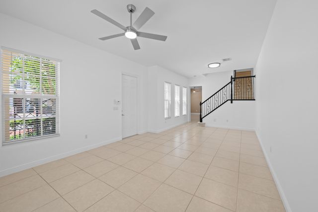 870 NW 83RD Lane, Boca Raton, FL 33487